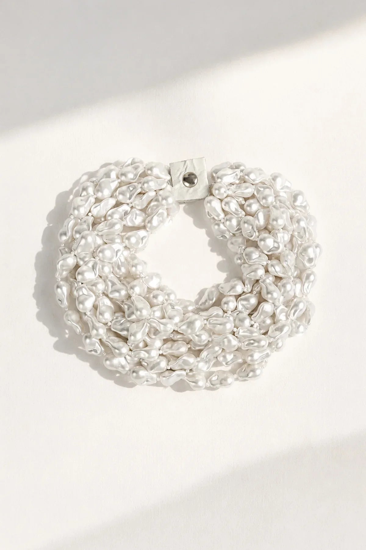 BAROQUE PEARL NECKLACE