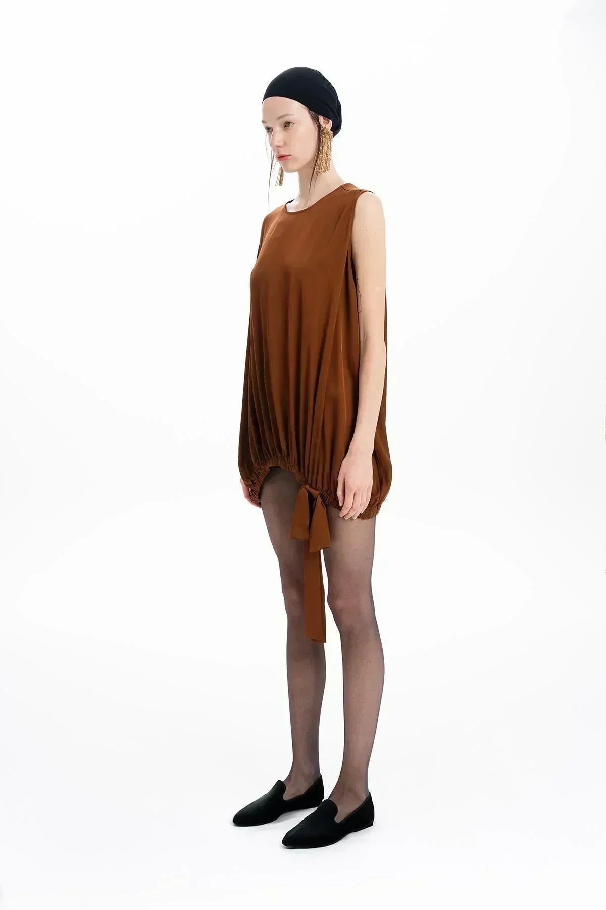 BROWN SLEEVELESS SHIRT DETAILED BLOUSE