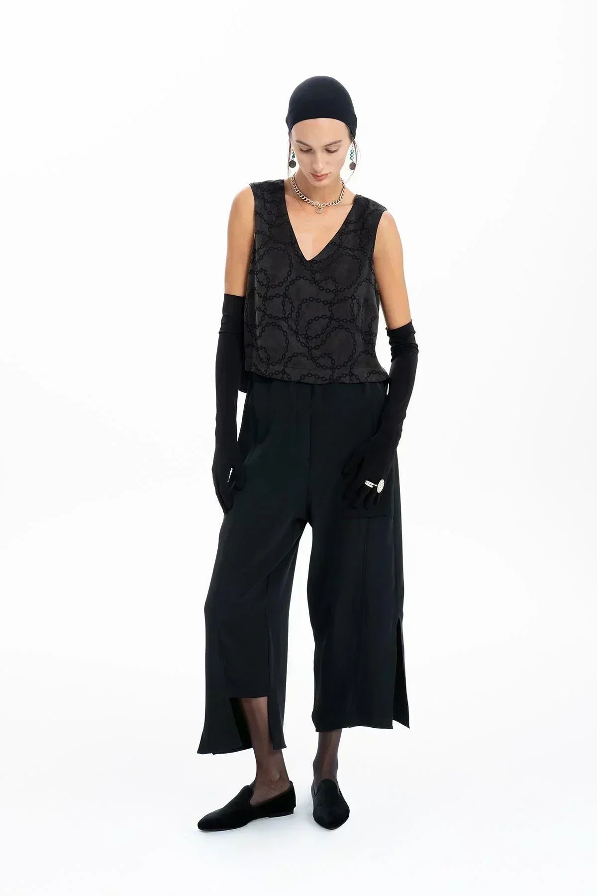 SİYAH ZİNCİR DESENLİ KOLSUZ BLUZ - MiiN