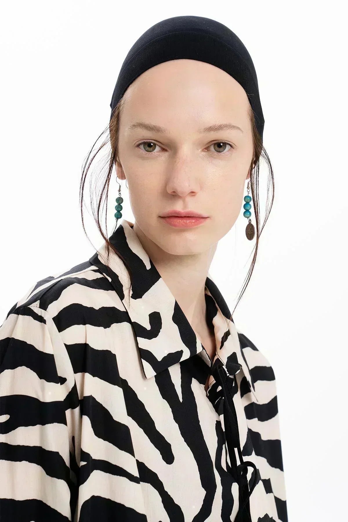 SİYAH BEJ ZEBRA DESENLİ UZUN OVERSİZE KAP - MiiN