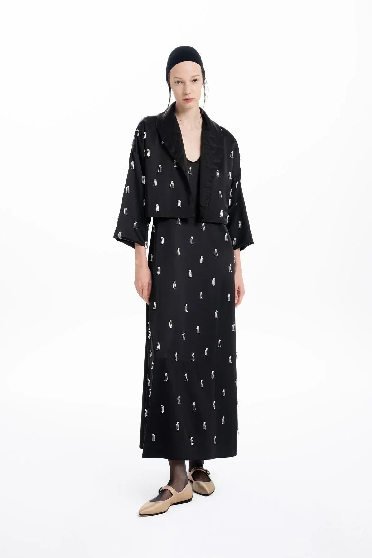 SİYAH EL İŞLEMELİ BONCUKLU CROP CEKET - MiiN