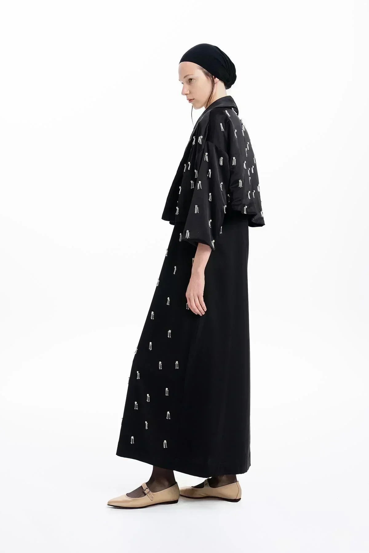 SİYAH EL İŞLEMELİ BONCUKLU CROP CEKET - MiiN