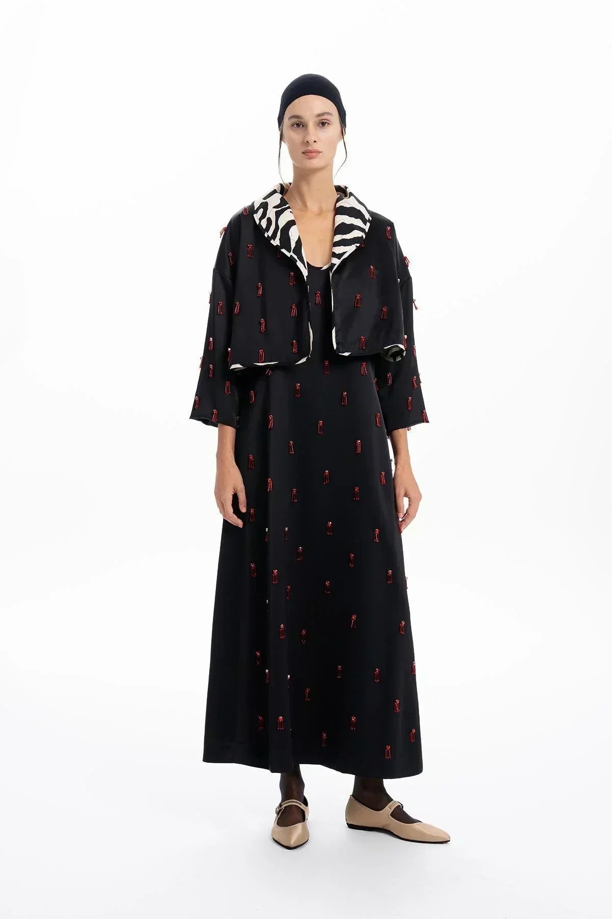 BLACK GARNISH HAND EMBROIDERED BEADED JACKET
