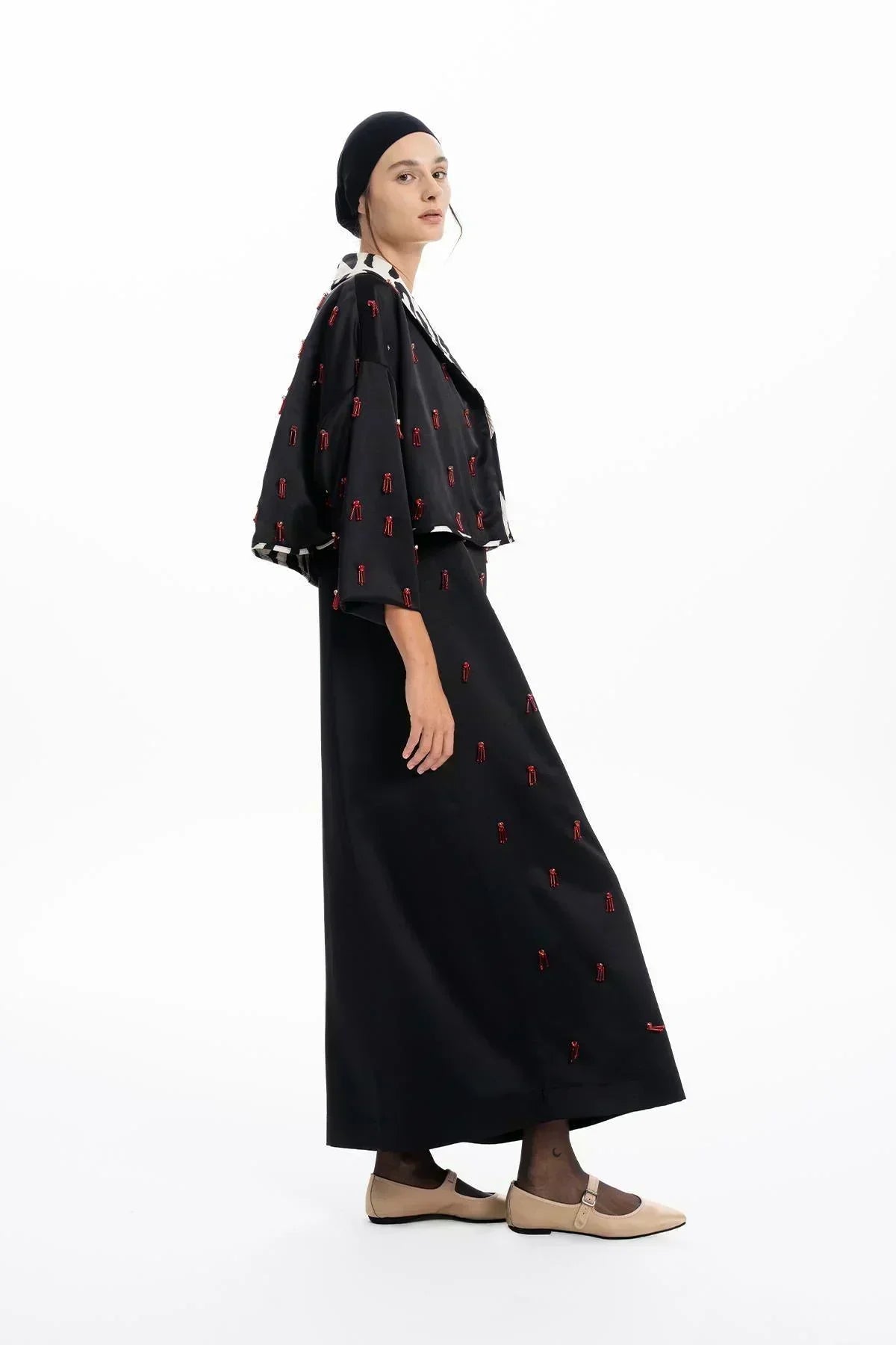 SİYAH GARNİLİ EL İŞLEMELİ BONCUKLU CEKET - MiiN