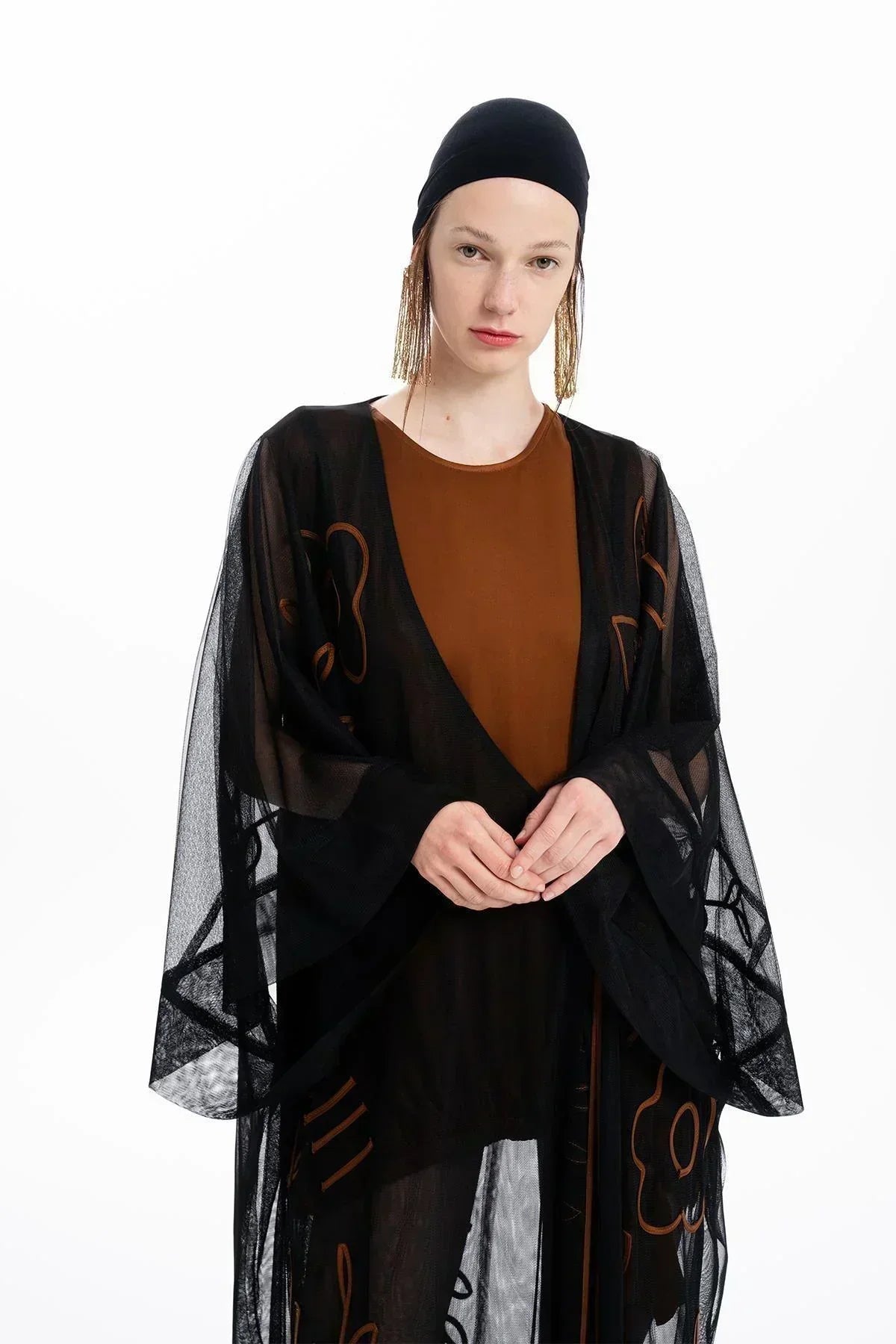 SİYAH ÇİÇEK EL İŞLEMELİ TRANSPARAN TÜL UZUN KAP