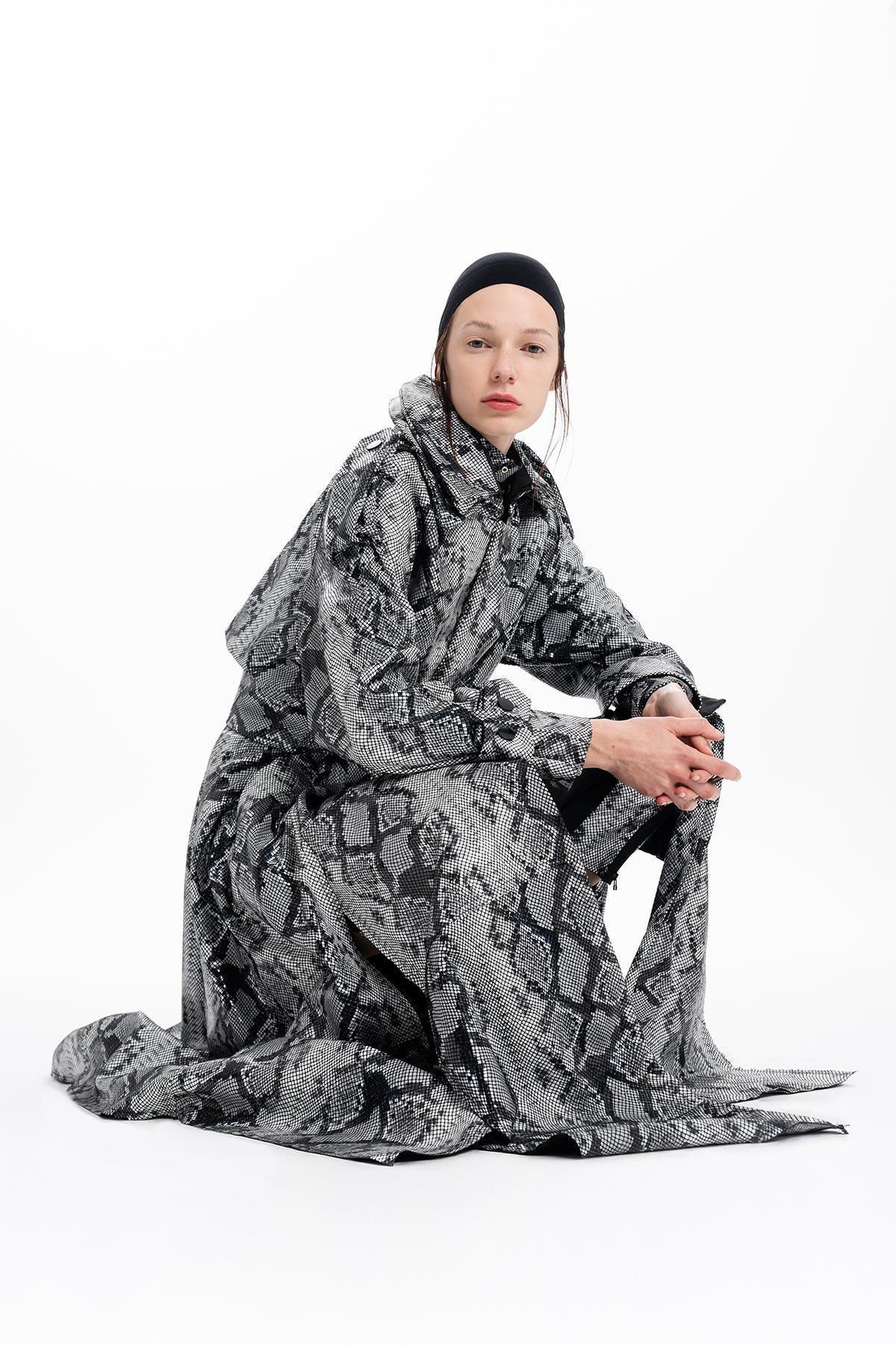 BLACK AND WHITE PYTHON PRINTED LEATHER LONG TRENCH COAT