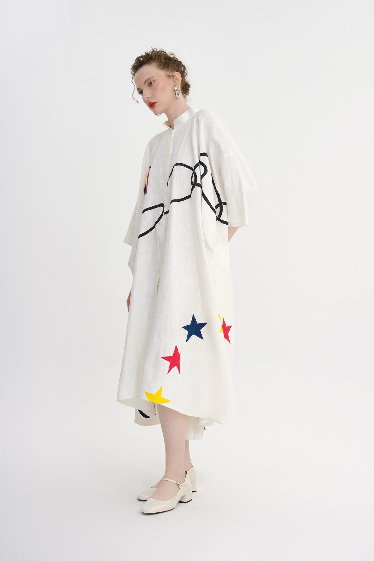 EKRU KETEN DESENLİ OVERSIZE MİDİ BOY ELBİSE - MİİN