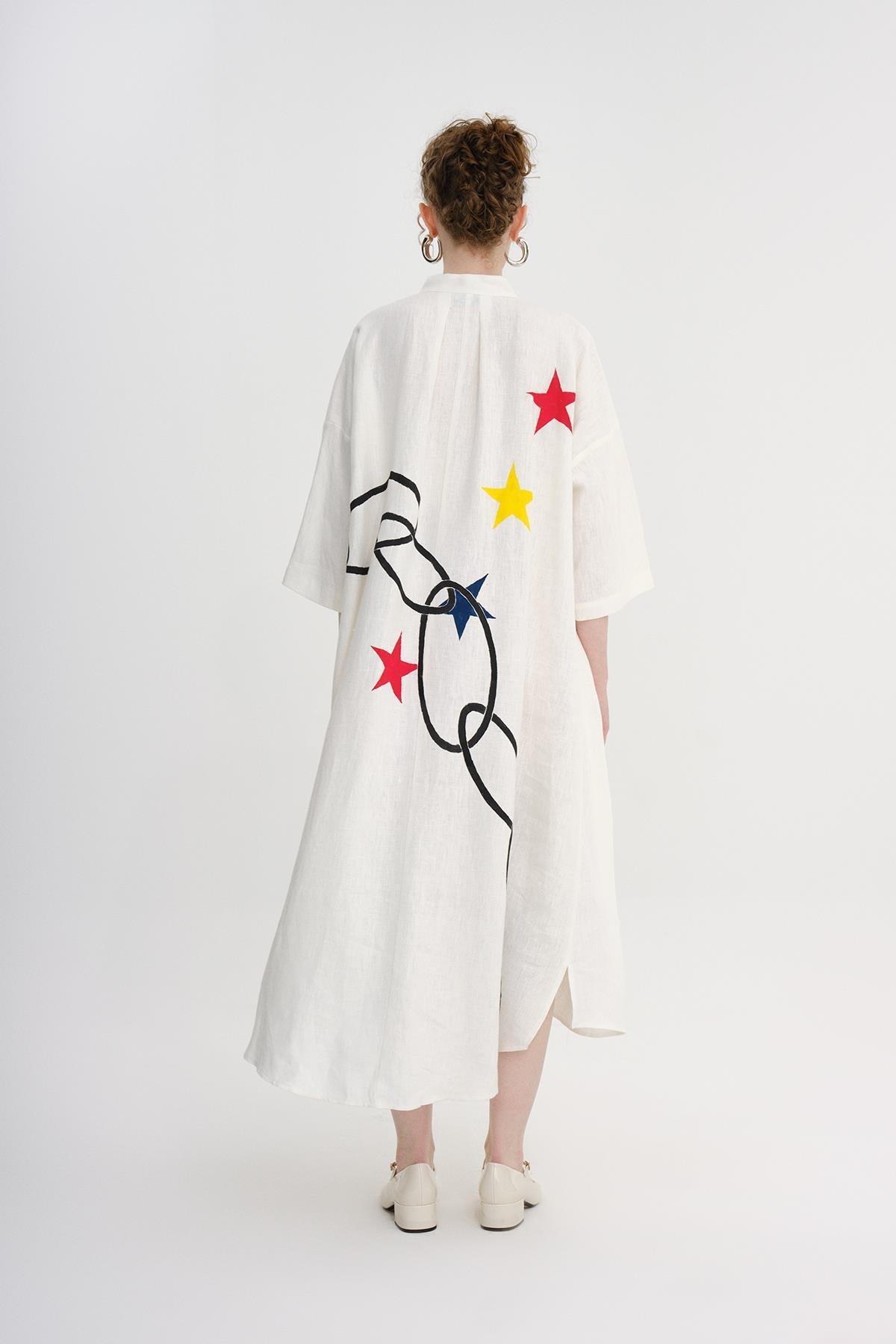 EKRU KETEN DESENLİ OVERSIZE MİDİ BOY ELBİSE - MİİN