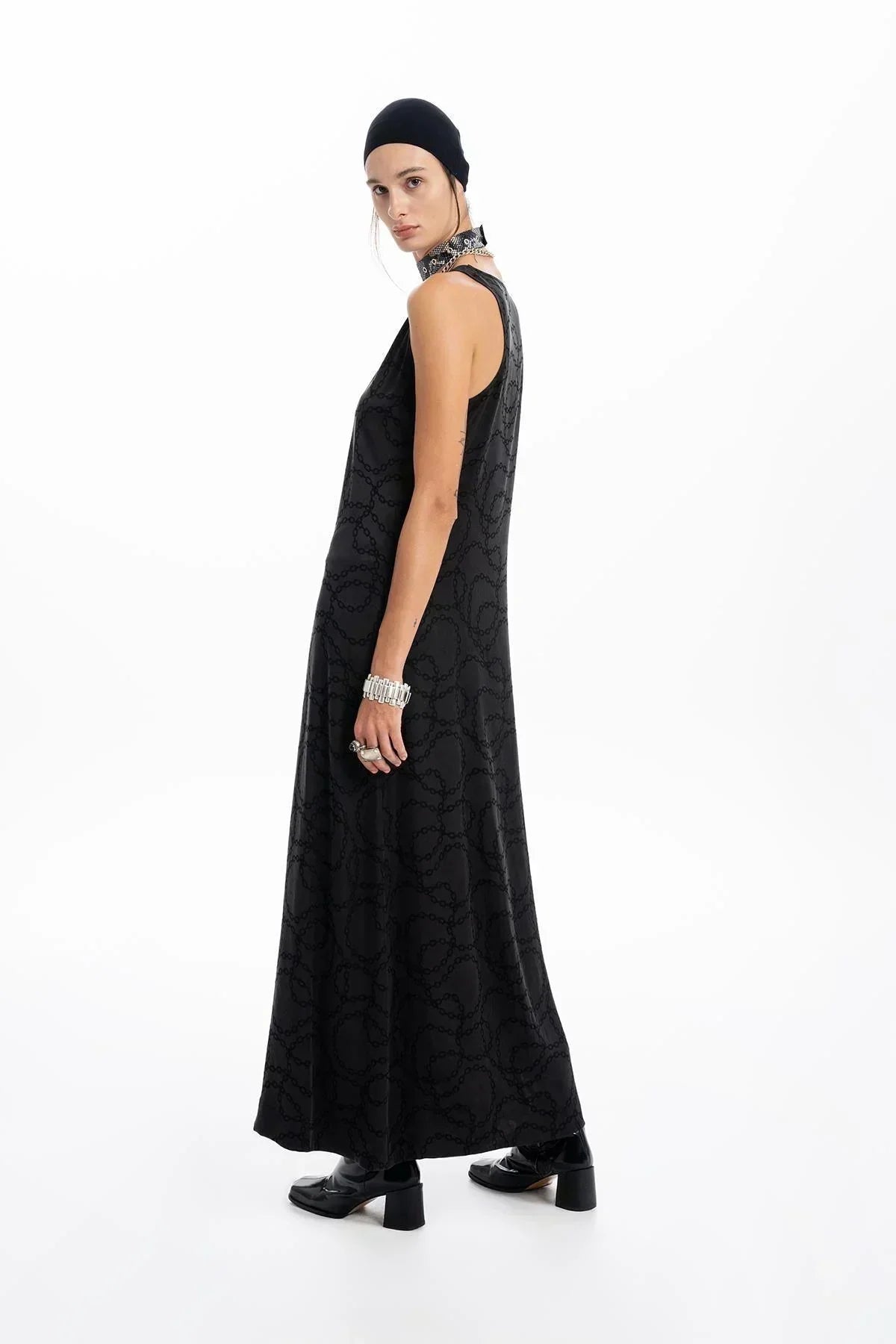 BLACK CHAIN PATTERNED THICK STRAPPED LONG DRESS