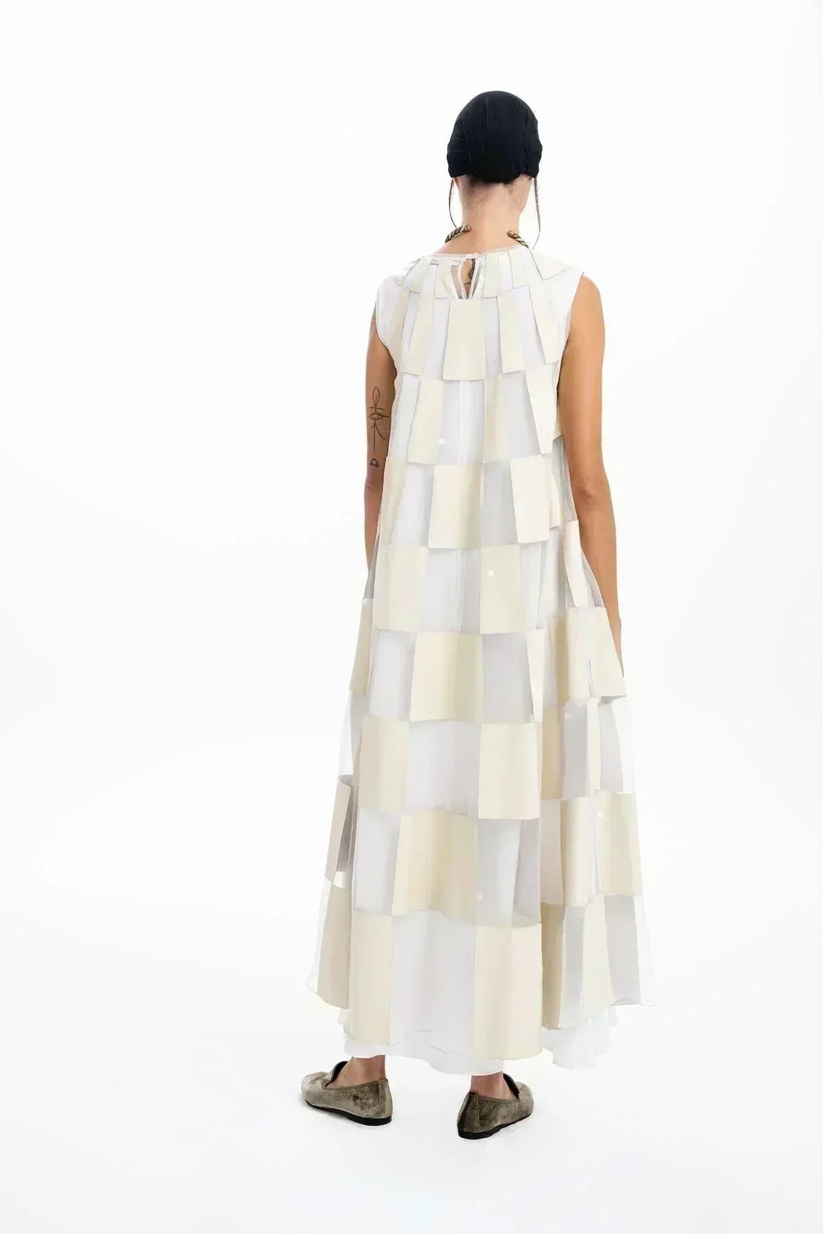 EKRU DERİ ORGANZE PATCHWORK TASARIMLI UZUN ELBİSE - MiiN
