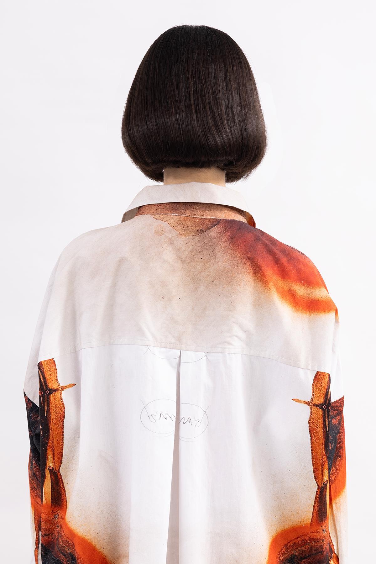 BEYAZ UZUN KOLLU SOYUT DESEN DİJİTAL BASKI DETAYLI ELBİSE - MiiN