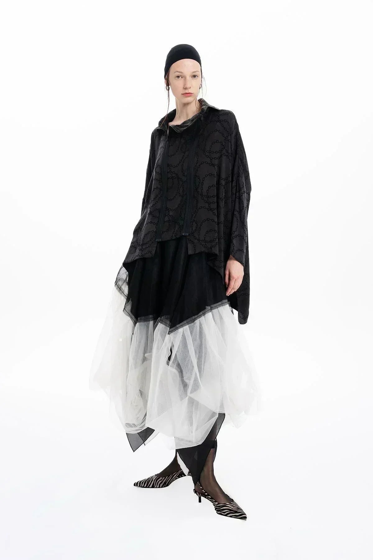 BLACK AND WHITE ASYMMETRIC CUT TAFFETA TULLE SKIRT