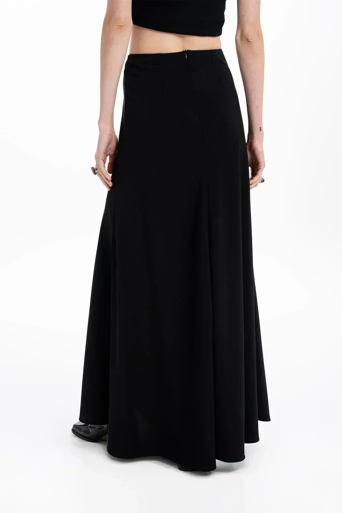 BLACK WOVEN FABRIC FLARED LONG SKIRT