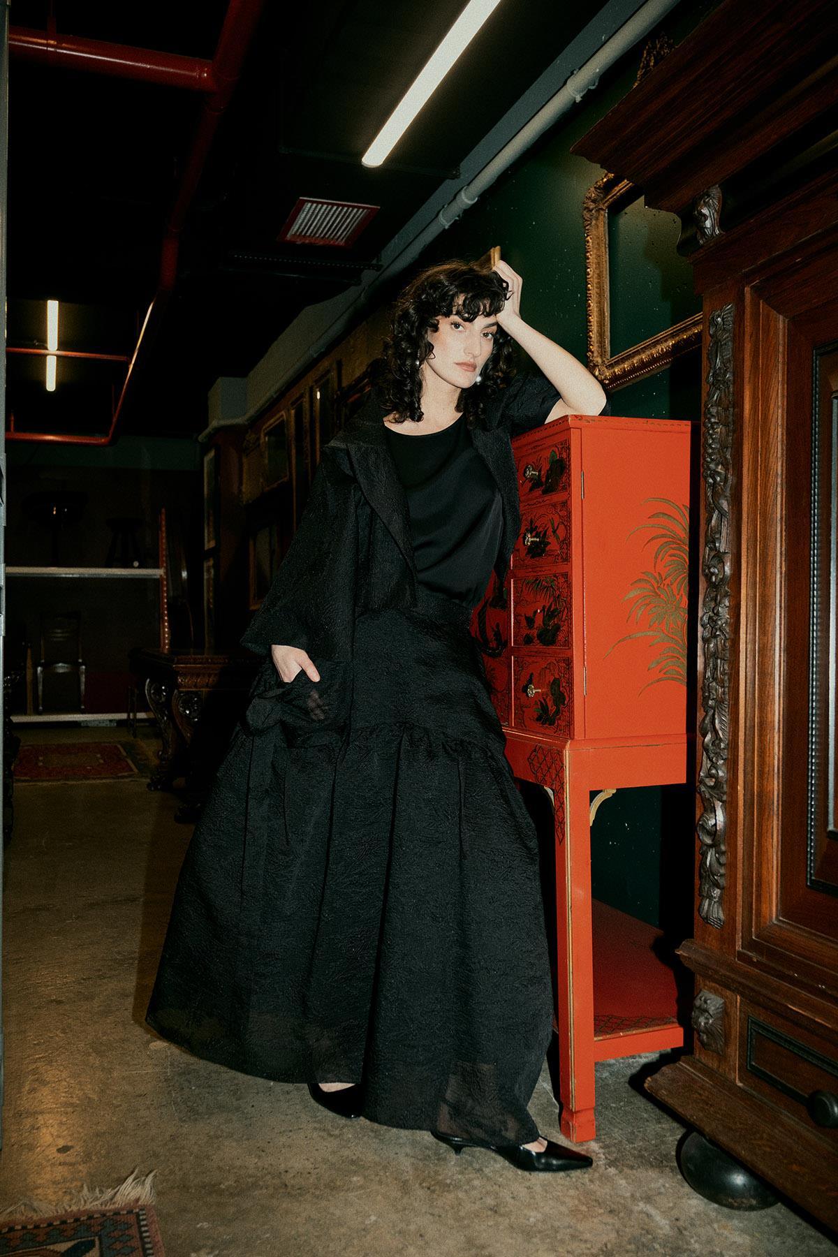 BLACK JACQUARD PATTERNED CUP LONG SKIRT