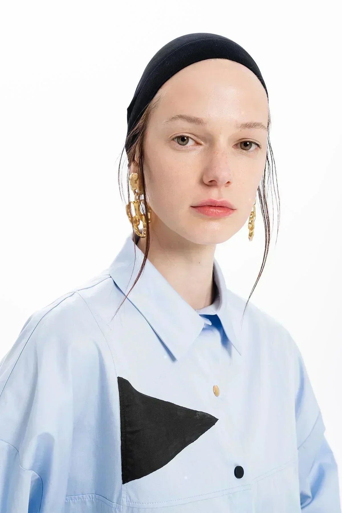 MAVİ ÜÇGEN DETAYLI OVERSIZE CROP GÖMLEK