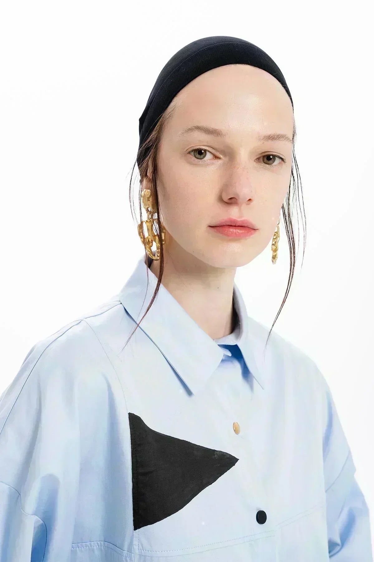 MAVİ ÜÇGEN DETAYLI OVERSIZE CROP GÖMLEK - MiiN