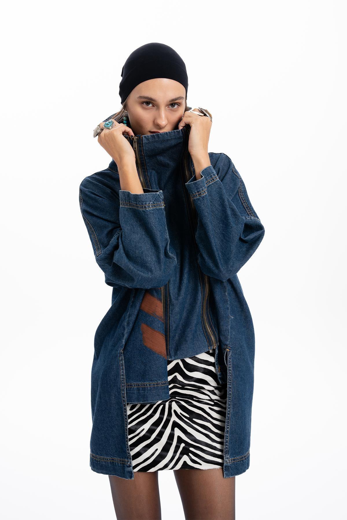 DARK BLUE DENIM ZIPPERED OVERSIZE ASYMMETRIC CUT SHIRT