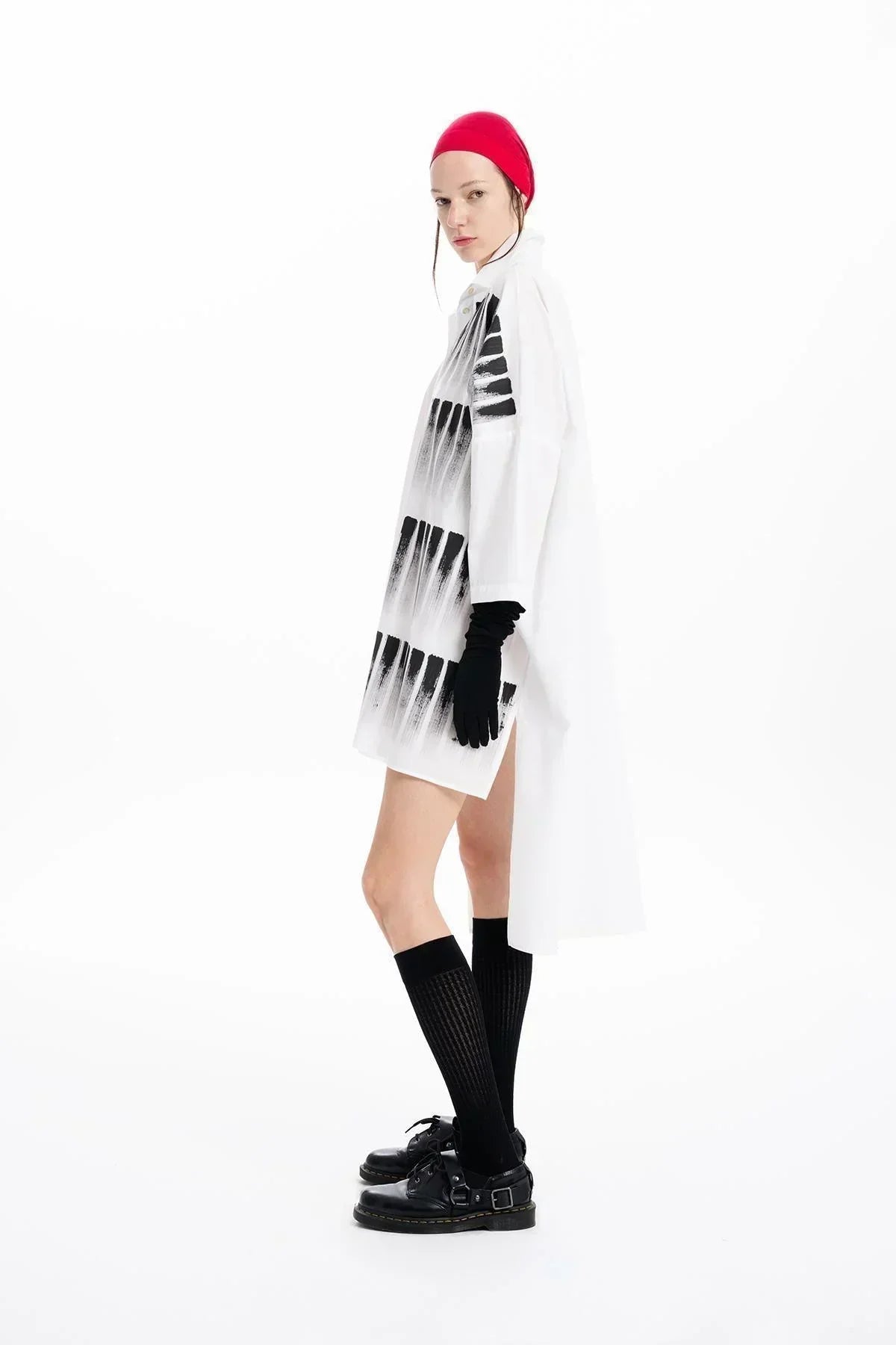 WHITE HAND PAINTED DETAILED OVERSIZE SHIRT