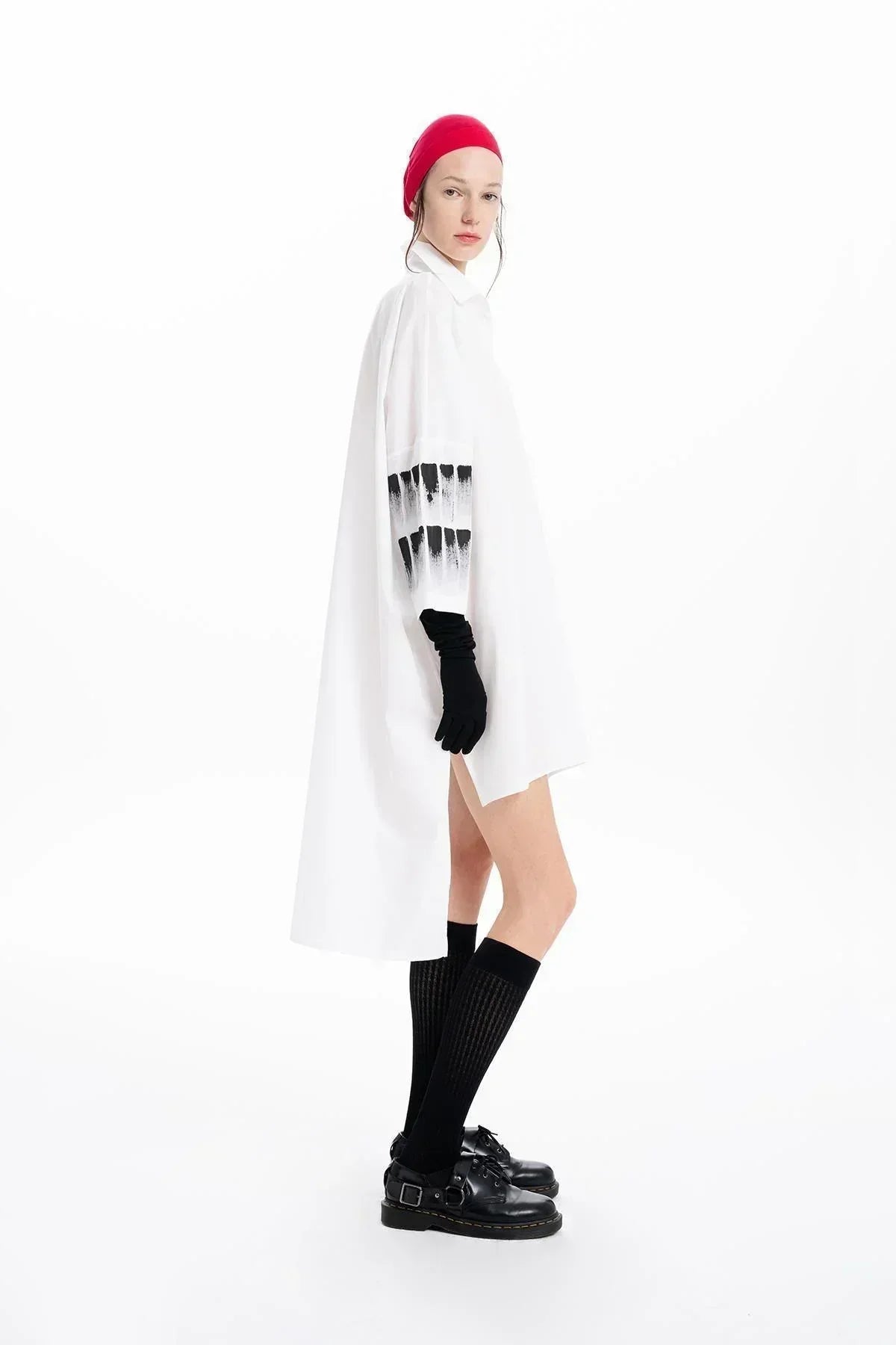 WHITE HAND PAINTED DETAILED OVERSIZE SHIRT
