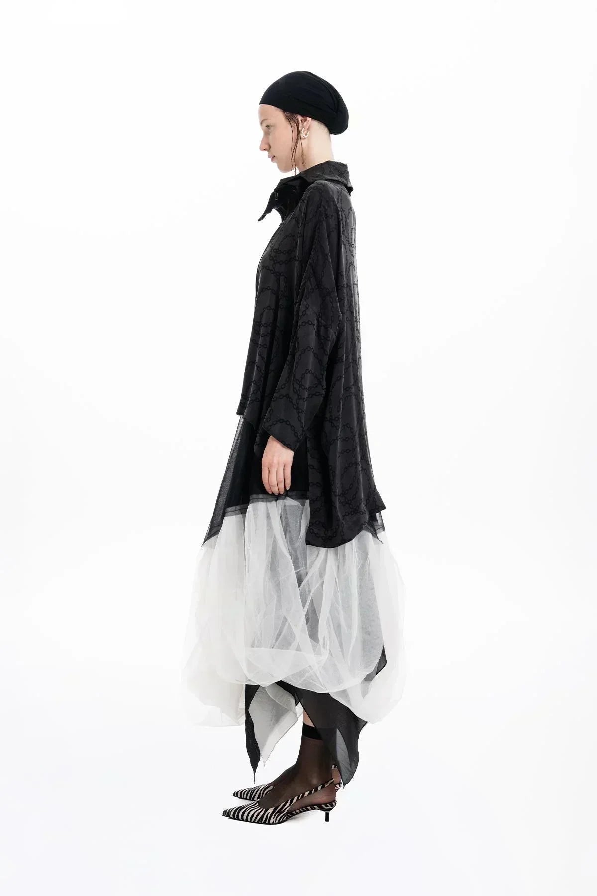 SİYAH ZİNCİR DESENLİ FERMUARLI OVERSİZE GÖMLEK - MiiN