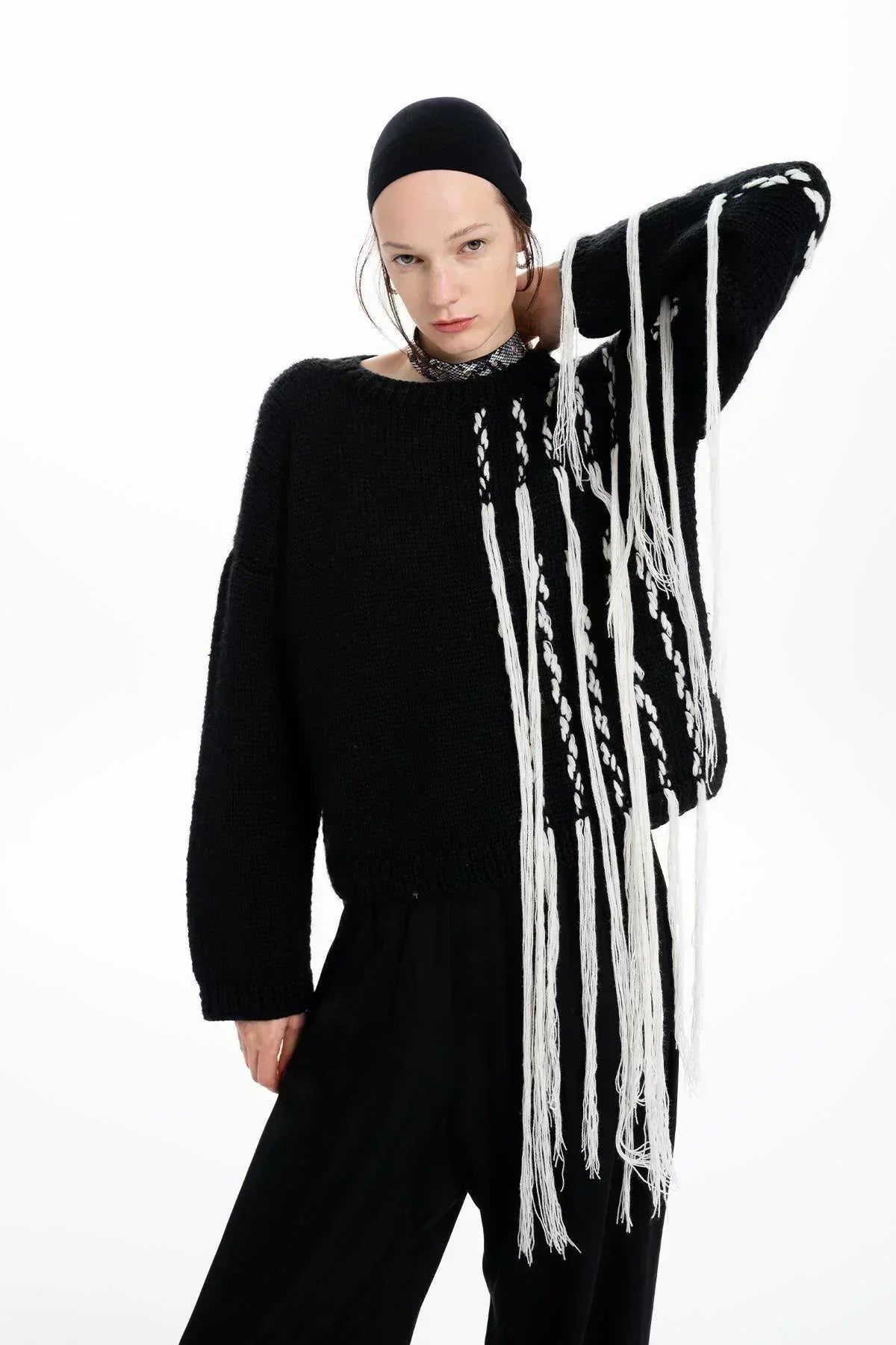 BLACK AND WHITE HAND EMBROIDERED TASCARVED HAND KNITTED SWEATER