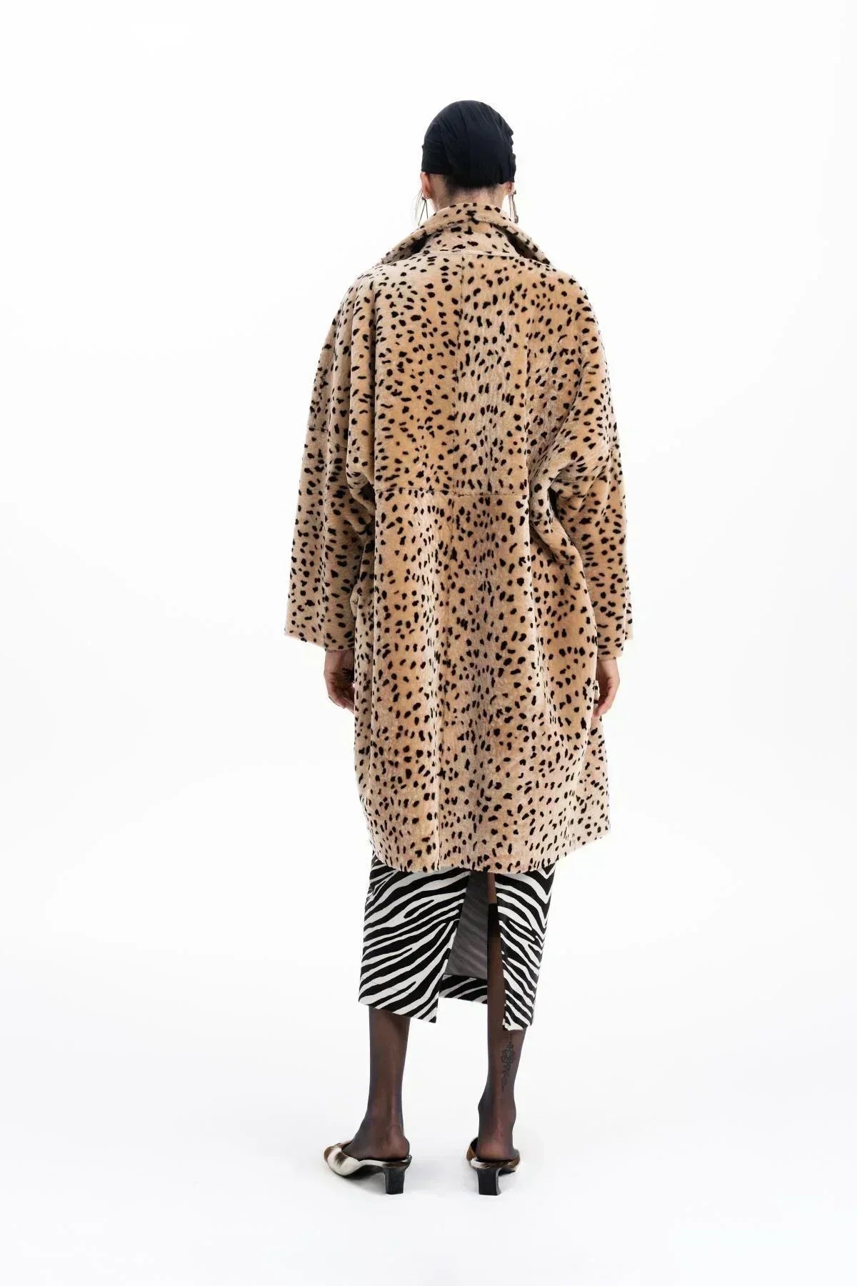 CAMEL LEOPARD PATTERNED OVERSIZE FUR COAT