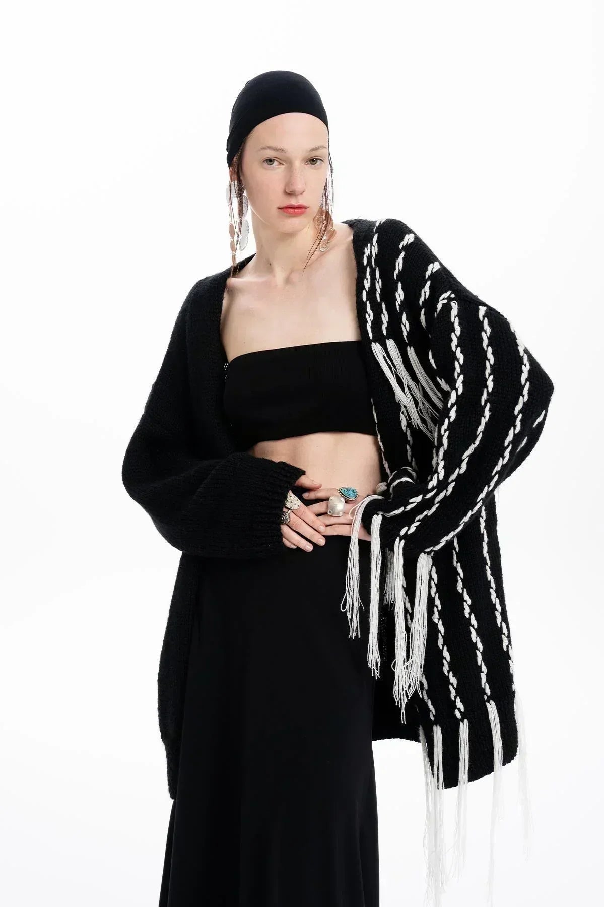 BLACK AND WHITE HAND EMBROIDERED TASCARVED HAND KNITTED CARDIGAN