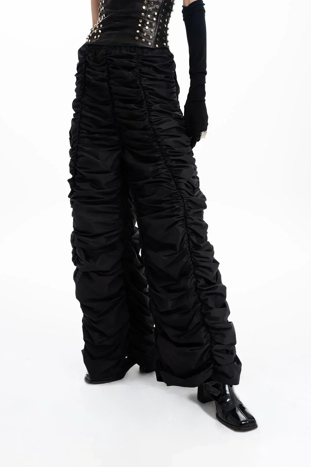 SİYAH TAFTA BÜZGÜLÜ DRAPELİ BOL PAÇA PANTOLON - MiiN