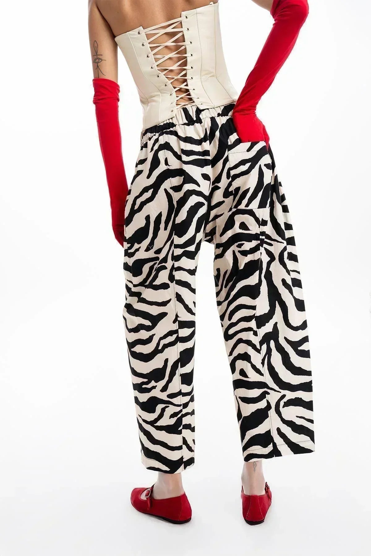 SİYAH BEJ ZEBRA DESENLİ BOL PAÇA PANTOLON