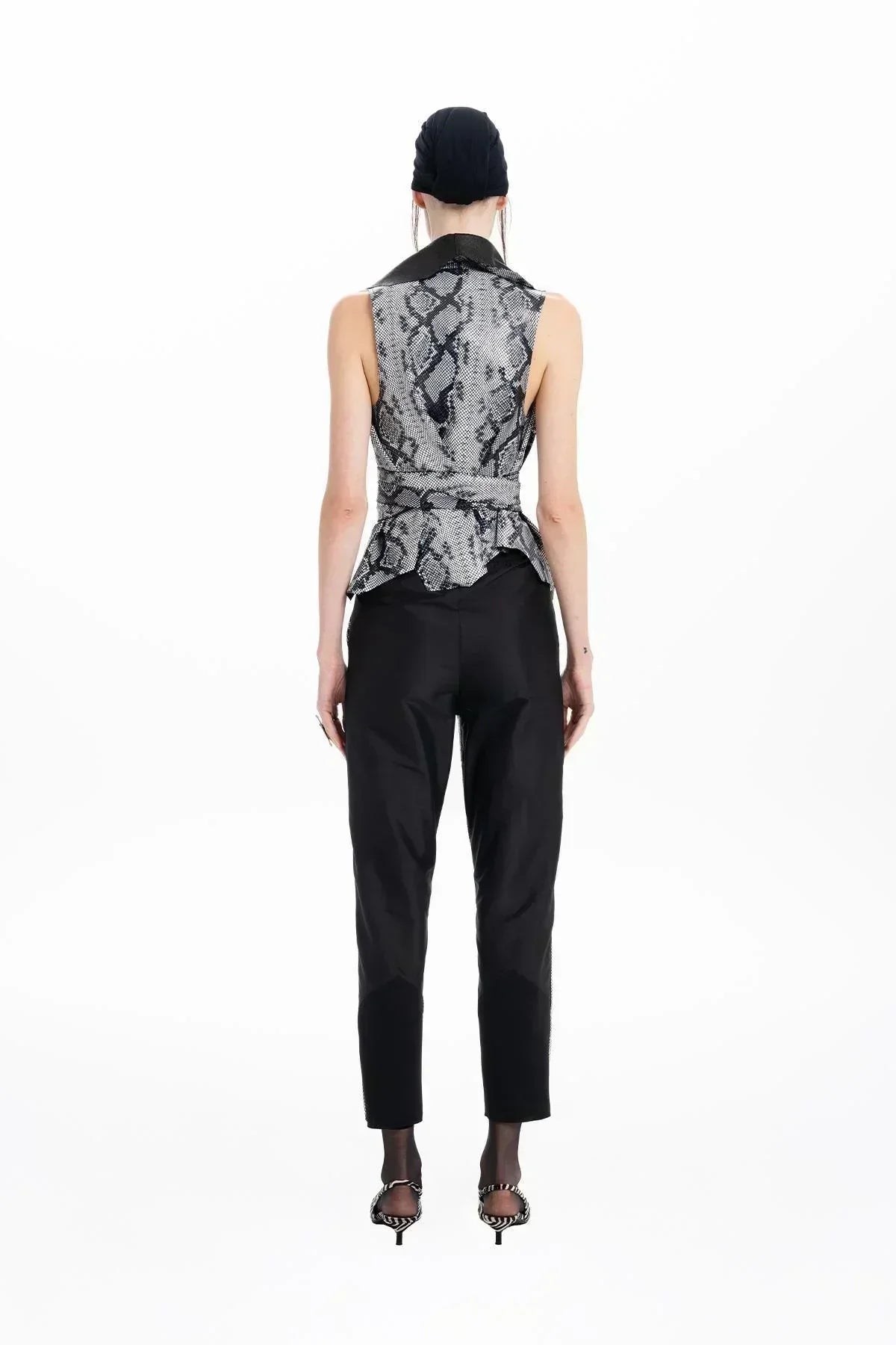 SİYAH PİTON BASKILI DERİ TAFTA DAR PAÇA PANTOLON