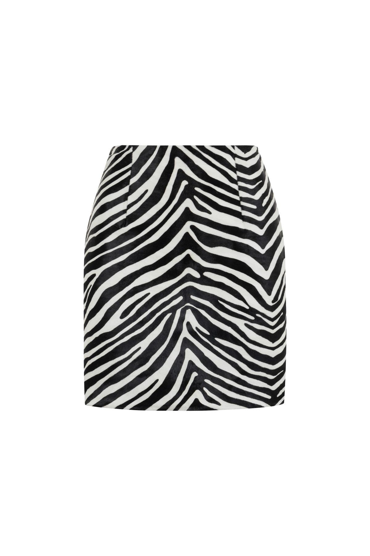 SİYAH BEYAZ ZEBRA DESENLİ KÜRK MİNİ ETEK