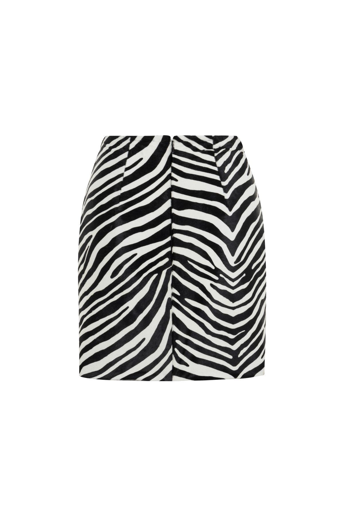 SİYAH BEYAZ ZEBRA DESENLİ KÜRK MİNİ ETEK