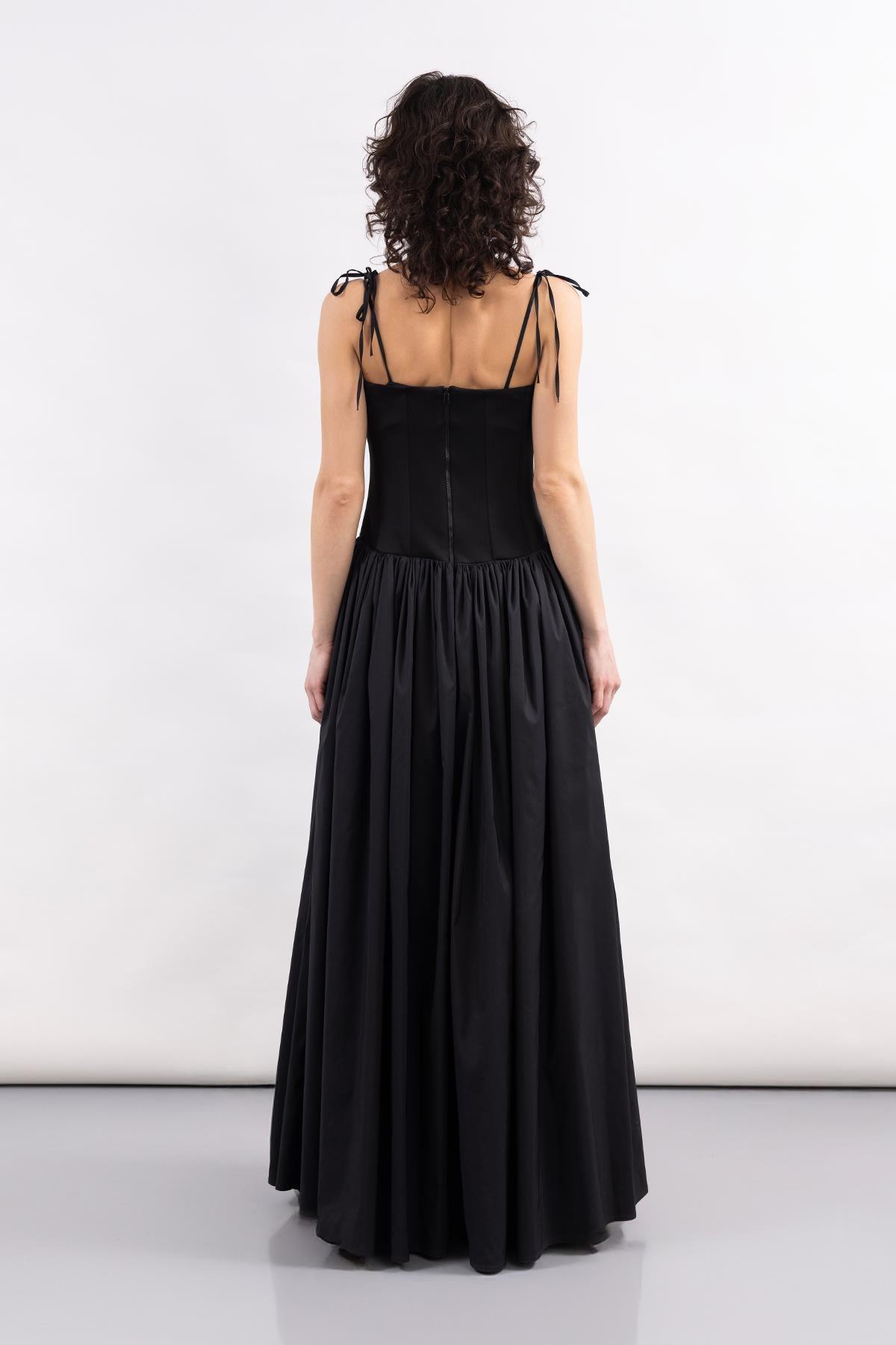 SİYAH STRAPLEZ BAĞCIK DETAYLI KORSAJLI UZUN DERİ ELBİSE - MiiN