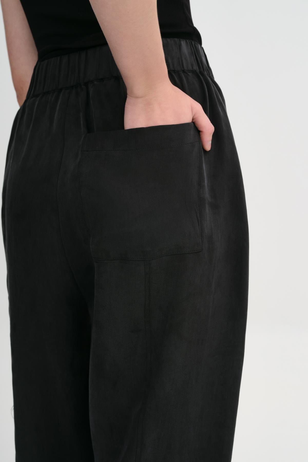 SİYAH TENSEL PAÇASI EL BOYAMASI JOGGER PANTOLON - MİİN