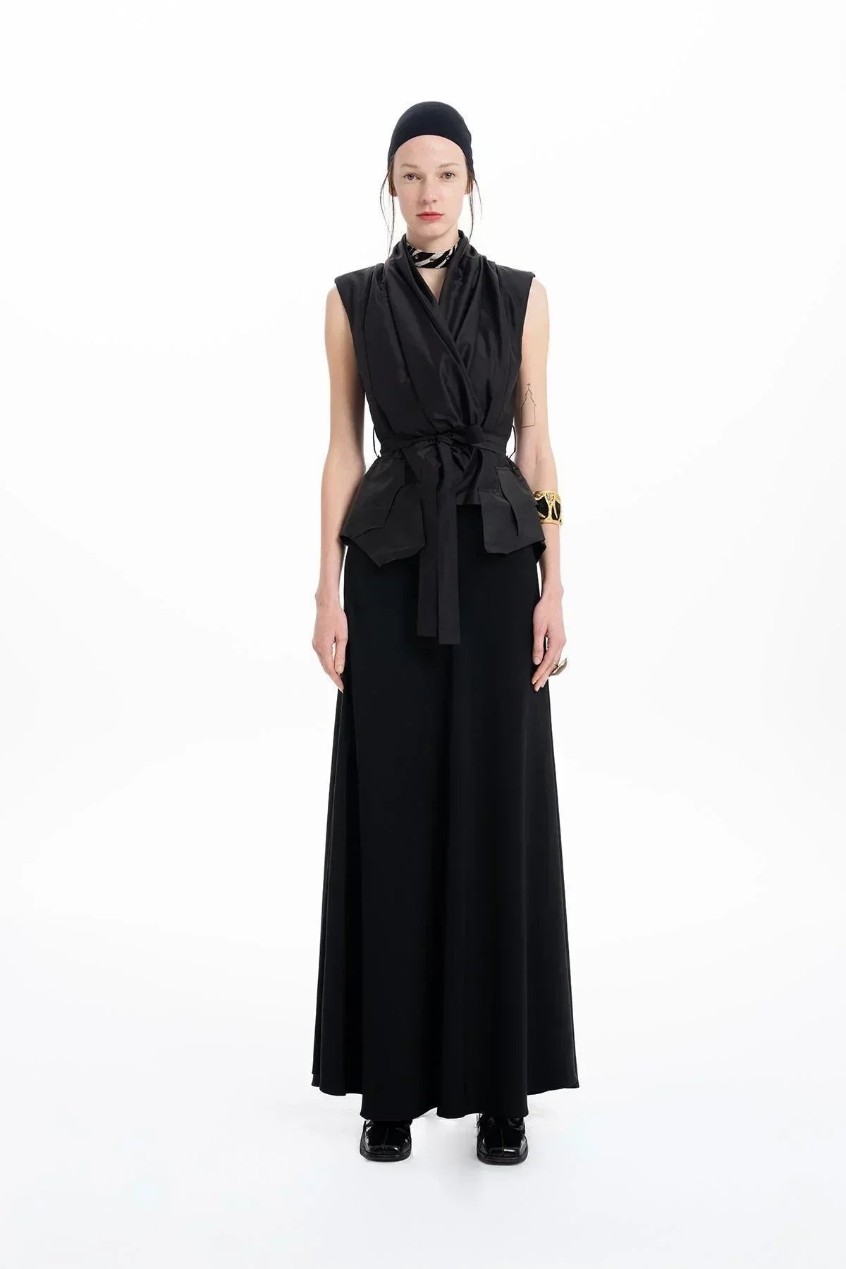 BLACK LEATHER DETAILED BELTED TAFFETA VEST
