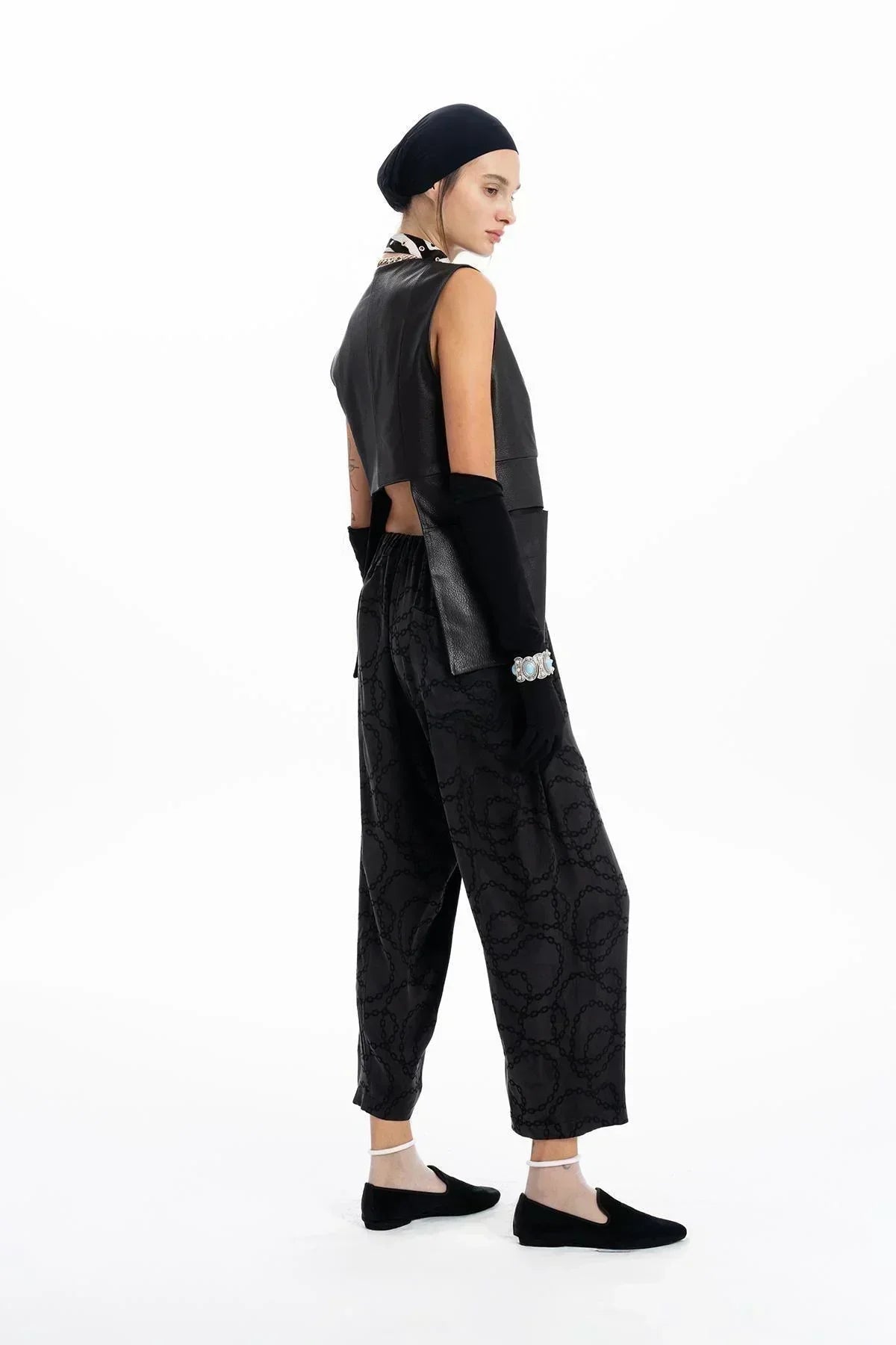 SİYAH DERİ FERMUARLI TASARIM CROP YELEK - MiiN