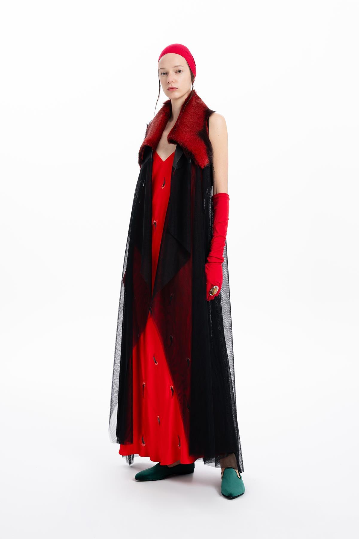 LONG TULLE VEST WITH BLACK FUR AND LEATHER DETAILS