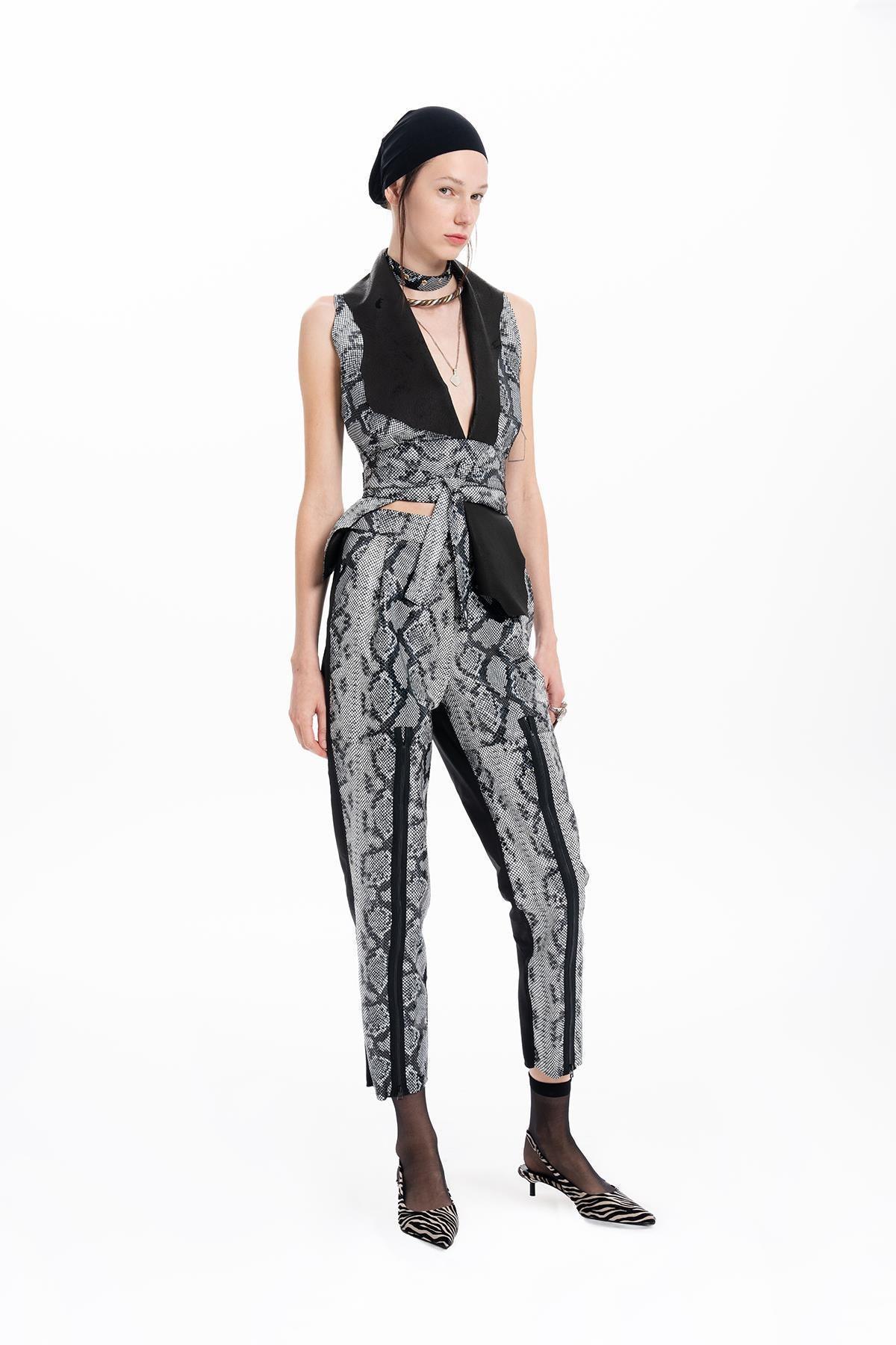 SİYAH PİTON BASKILI DERİ BAĞLAMALI YELEK - MiiN