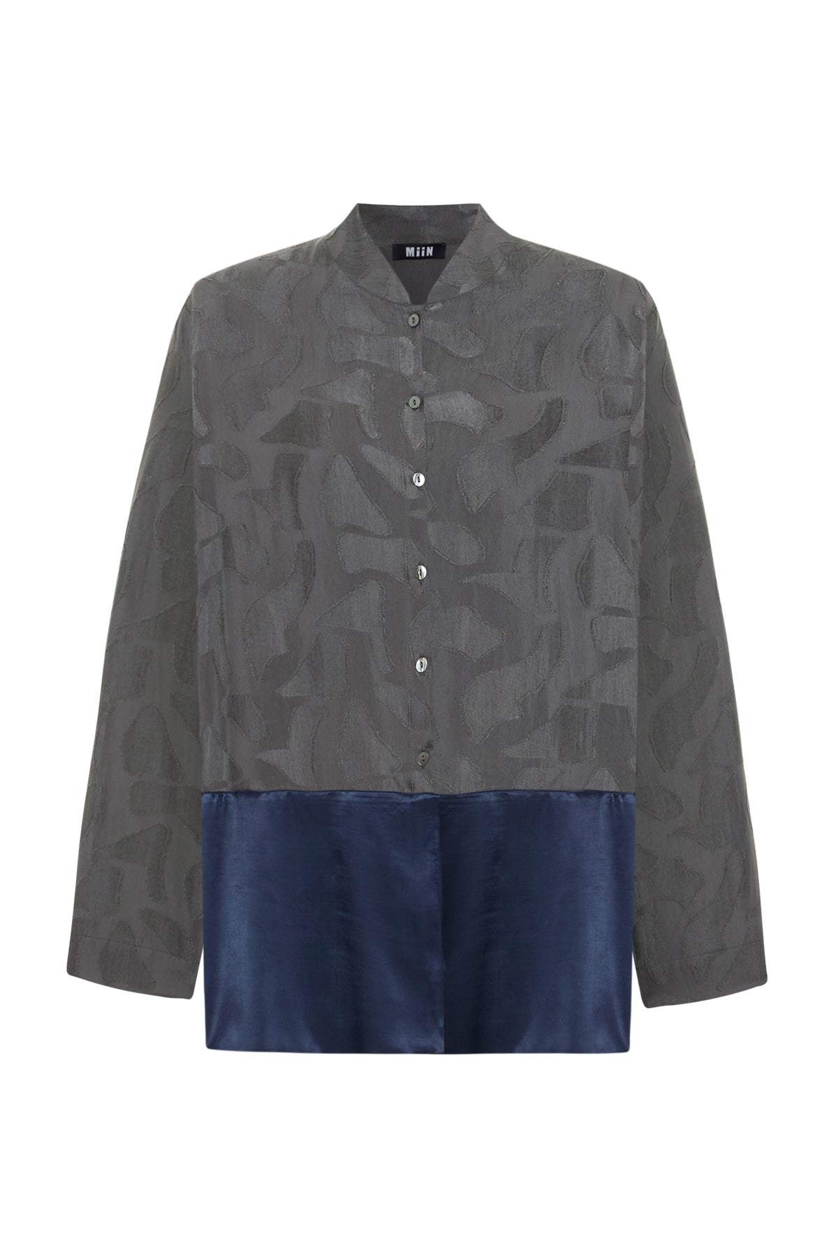 KENDİNE DÖNEN ÇİZGİ GÖMLEK