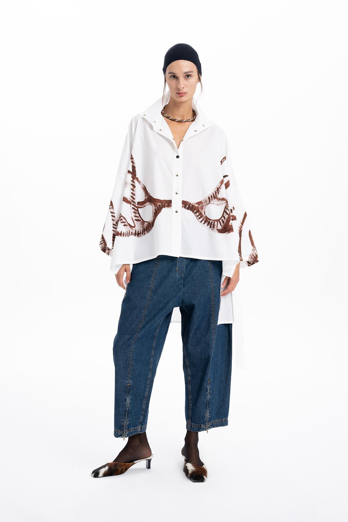 WHITE DEER ANTLER PATTERNED OVERSIZE SHIRT