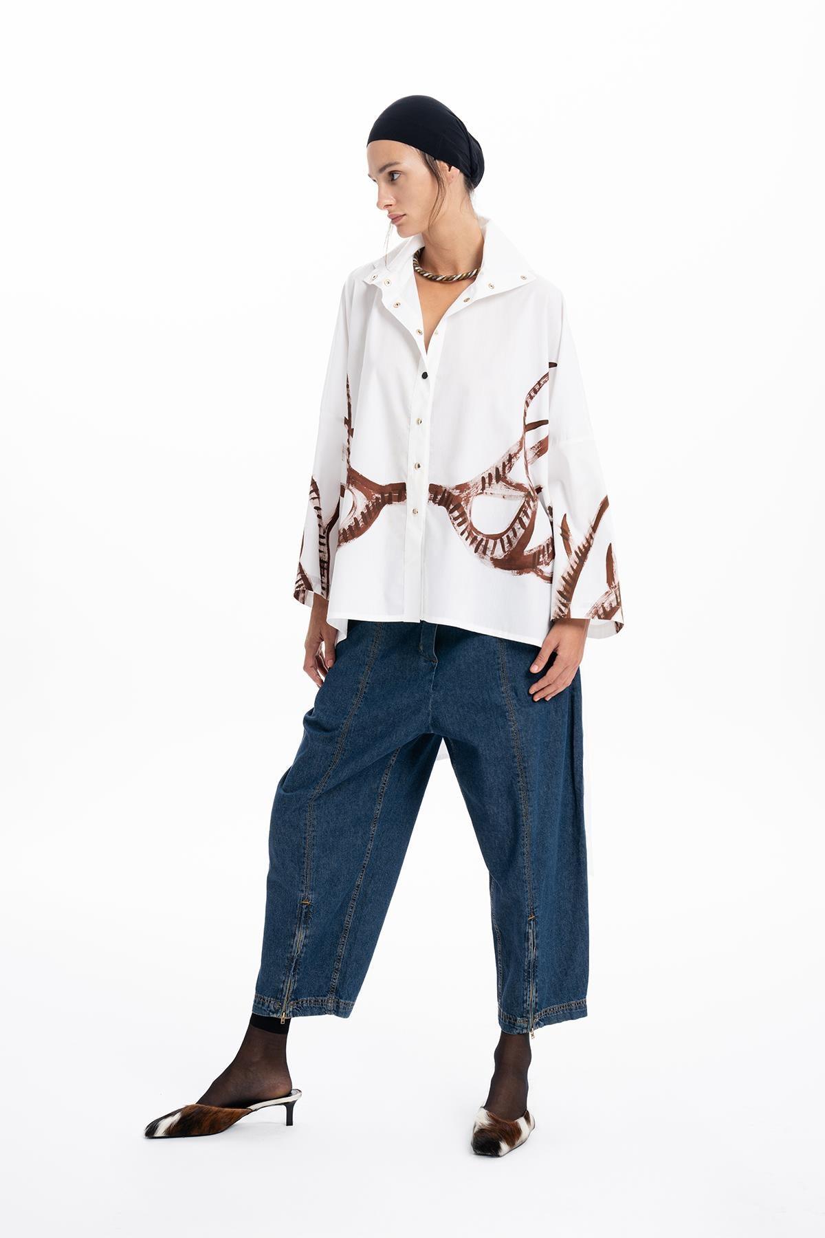 WHITE DEER ANTLER PATTERNED OVERSIZE SHIRT