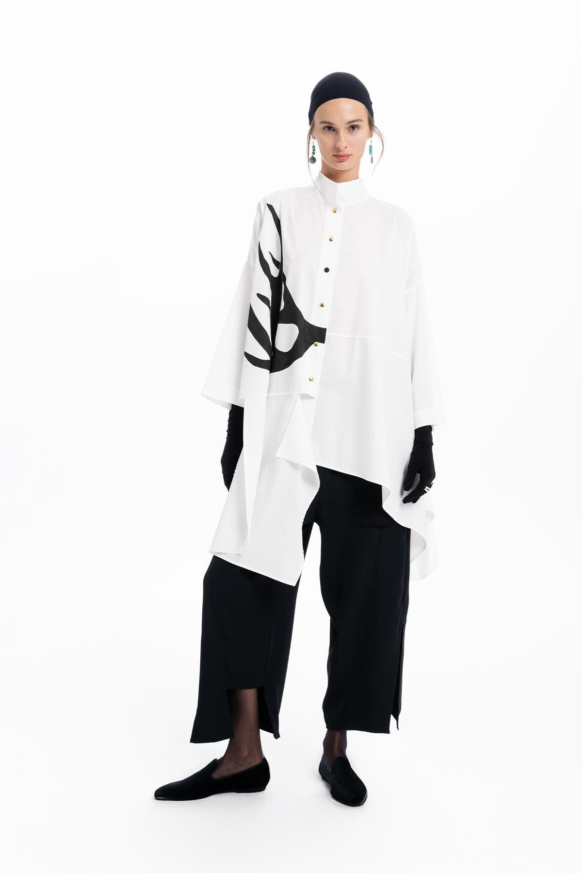 WHITE DEER ANTLER PATTERNED OVERSIZE ASYMMETRIC CUT SHIRT