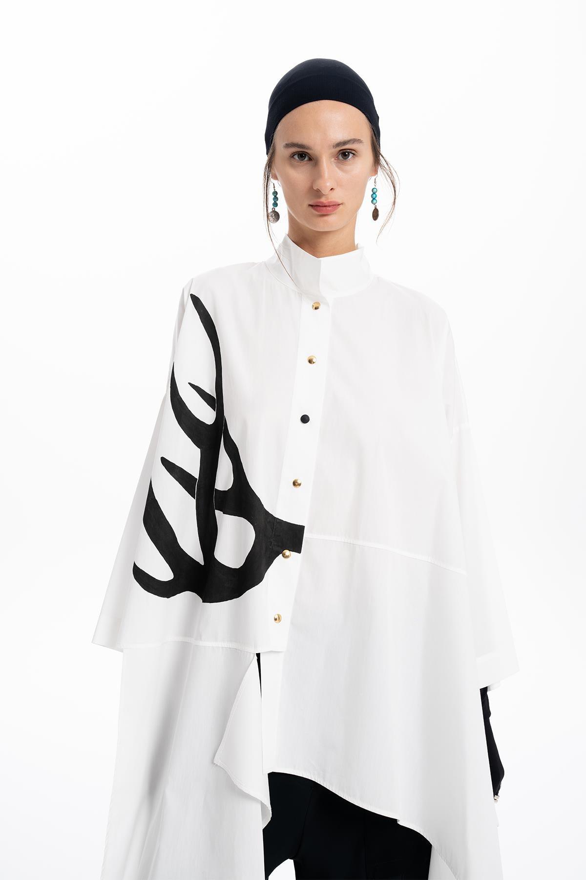 WHITE DEER ANTLER PATTERNED OVERSIZE ASYMMETRIC CUT SHIRT