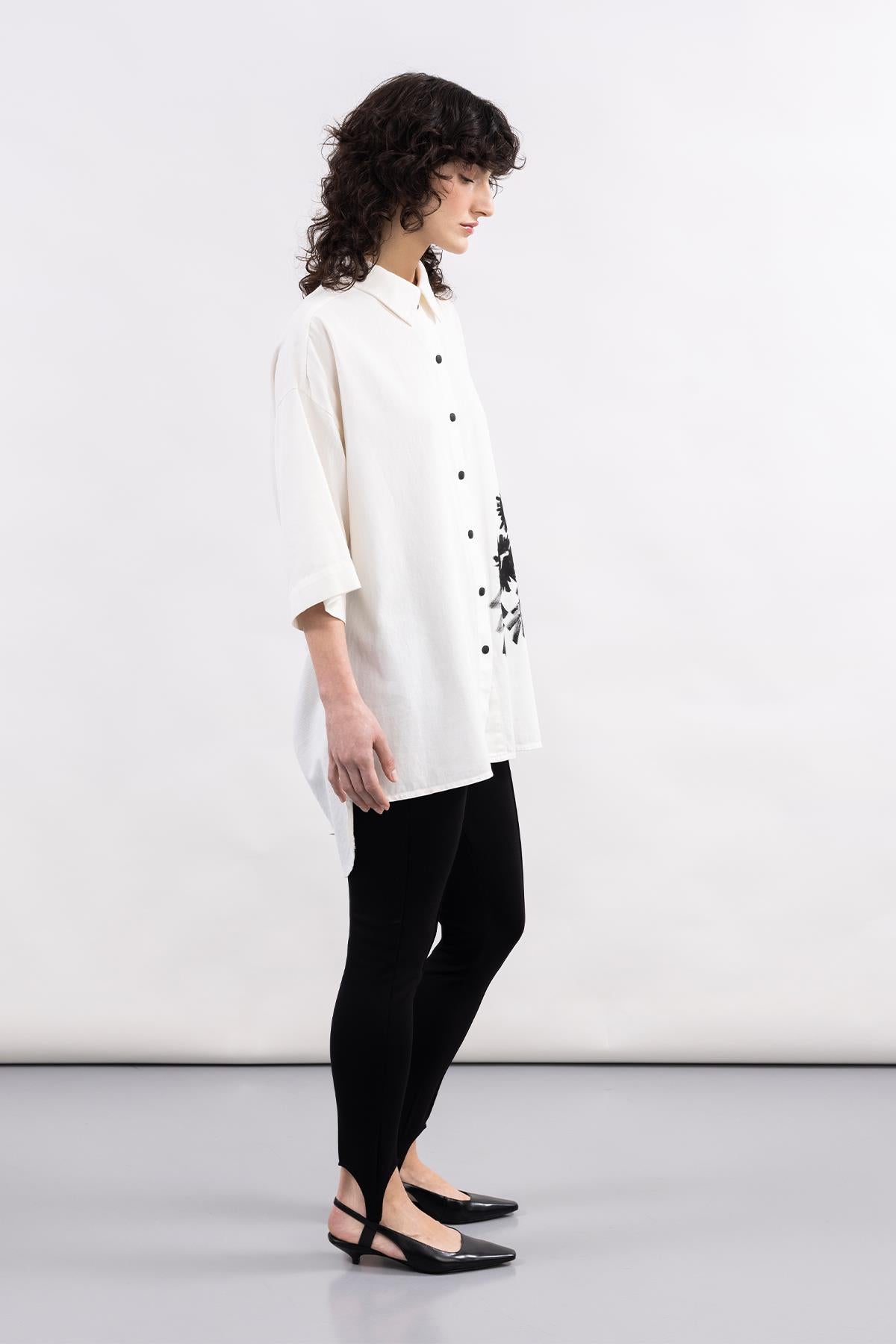 WHITE THREE QUARTER SLEEVE HAND PAINTED GABARDINE SHIRT