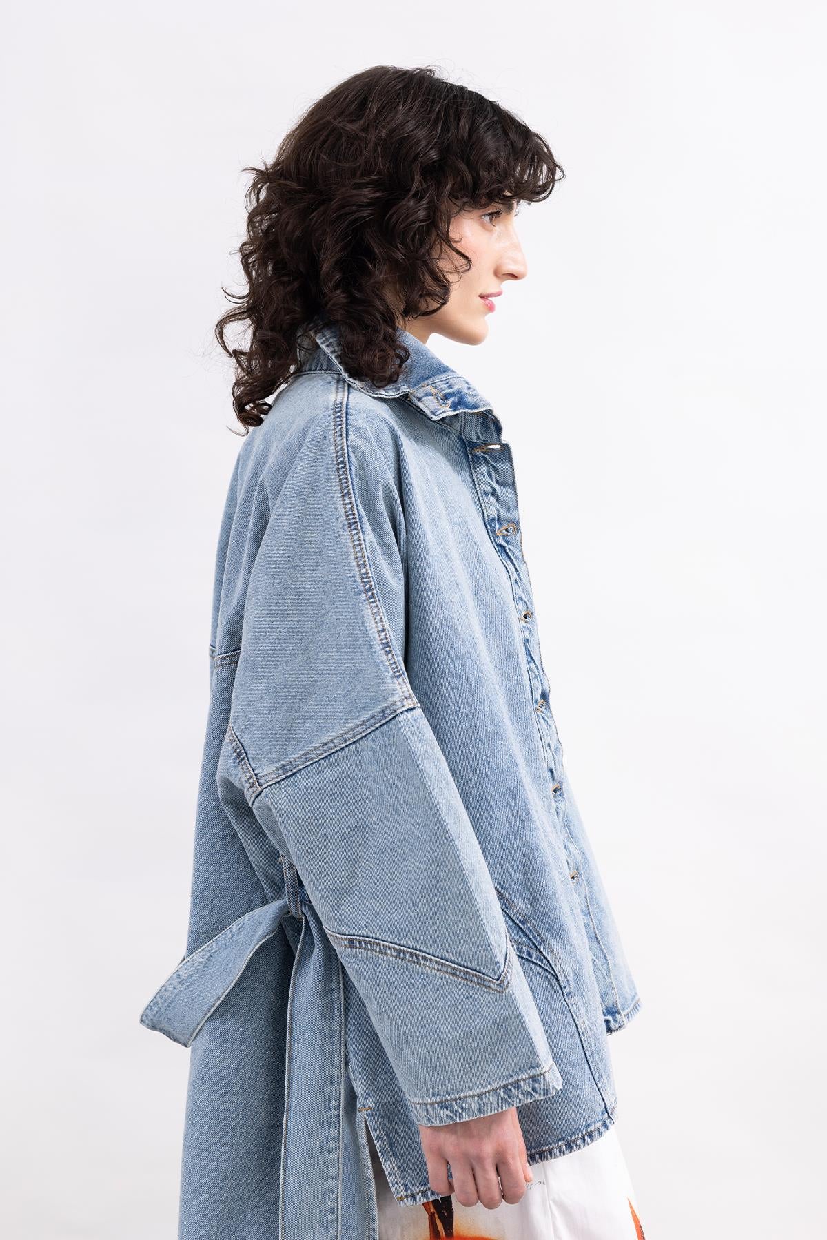 SNOW WASHED LONG SLEEVE BELT DENIM SHIRT