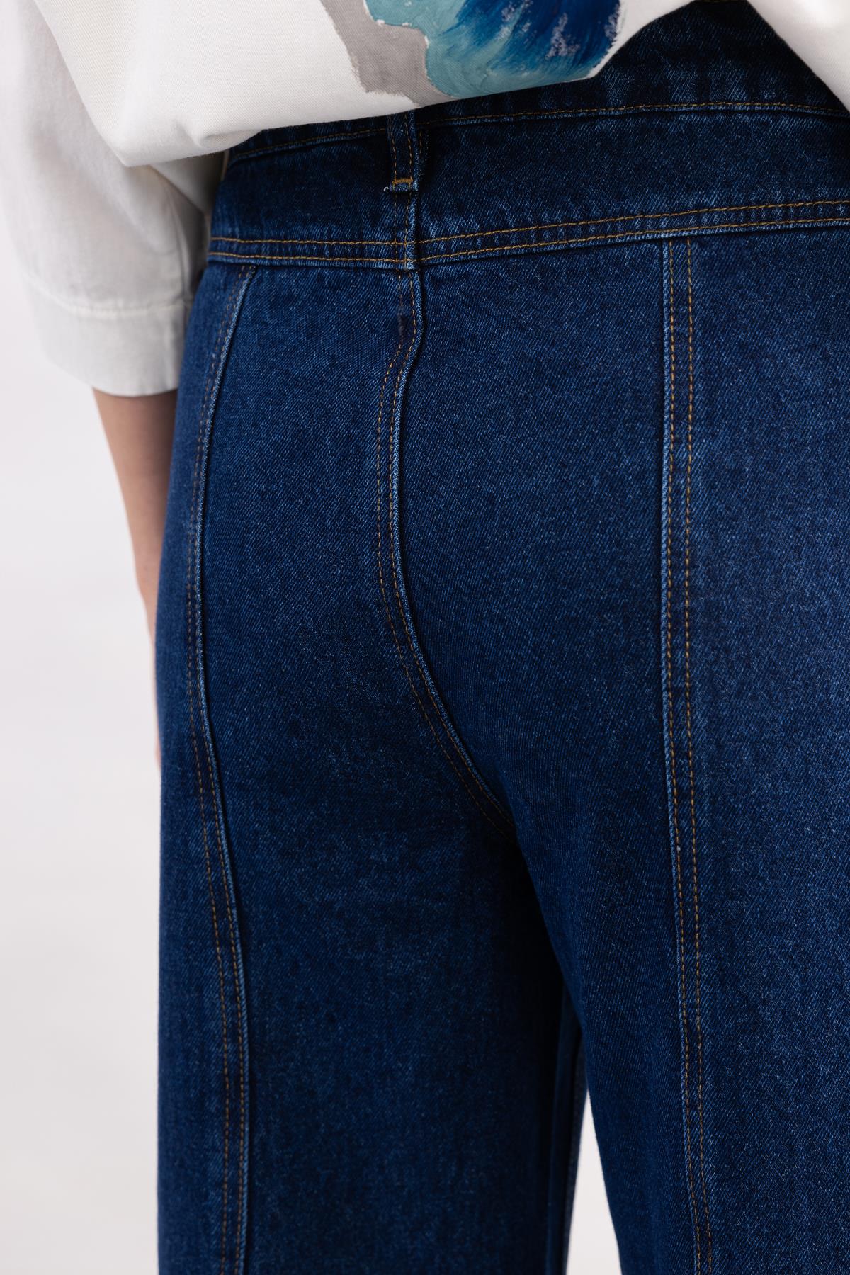 KOYU MAVİ DİKİŞ DETAYLI DENIM BOL PAÇA PANTOLON