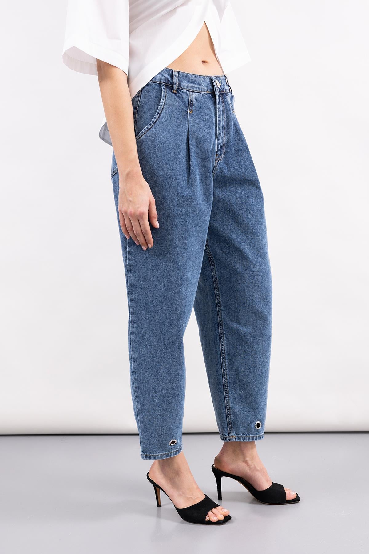 BLUE DENIM TROUSERS WITH POCKETS AND BIRD EYE DETAILED LEG