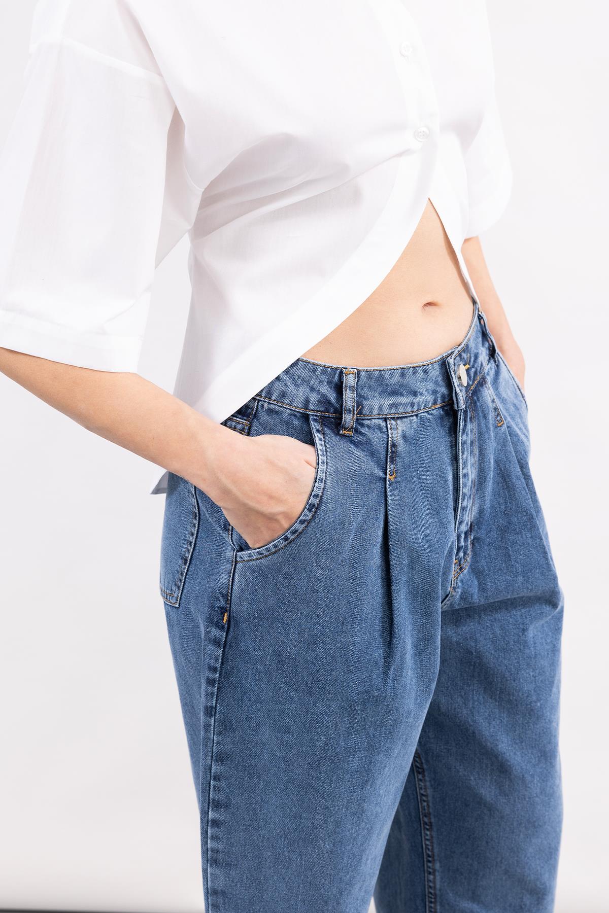 BLUE DENIM TROUSERS WITH POCKETS AND BIRD EYE DETAILED LEG